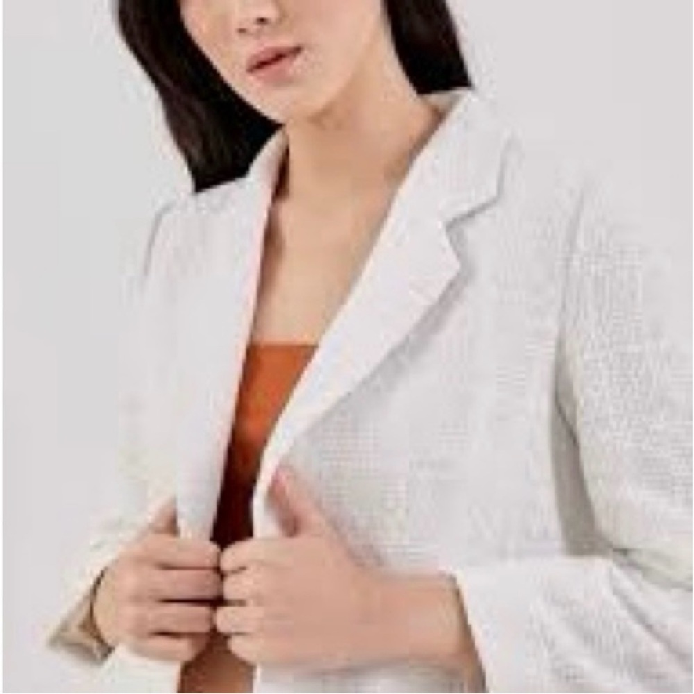 Shelby and Palmer White / Cream Textured Shimmer Blazer Size Large